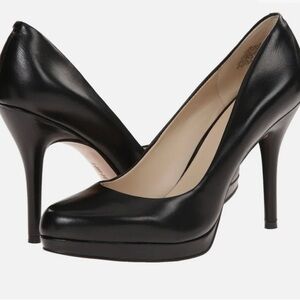 Nine West Black Leather Platform Heels Size 9